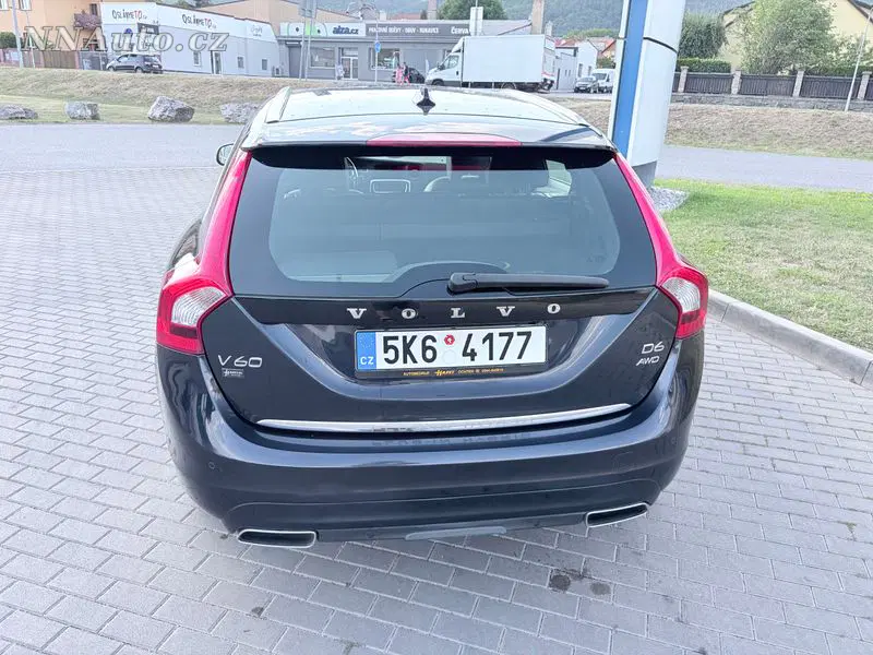 Volvo V60 2015 – fotografie vozu