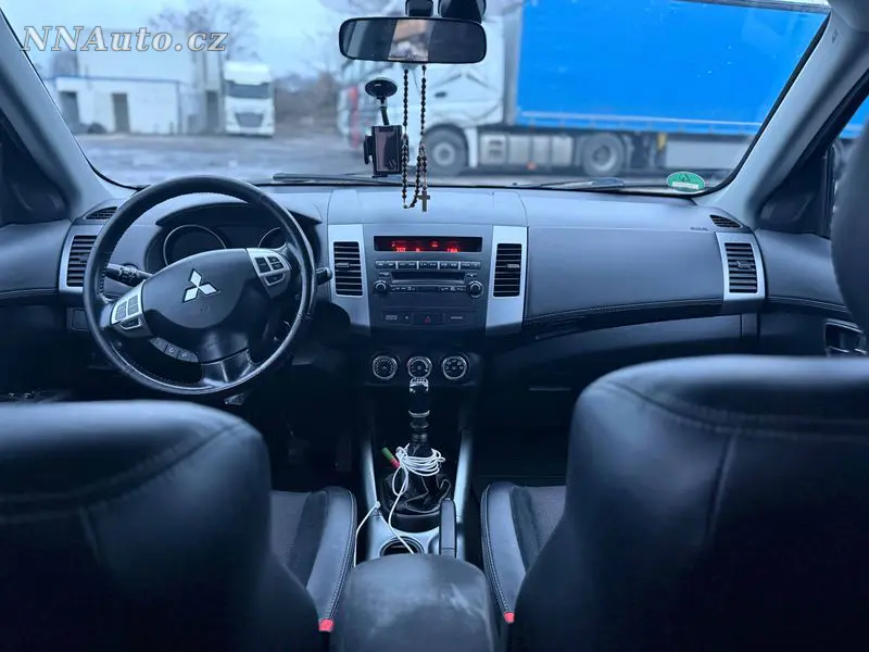 Mitsubishi Outlander – foto 7