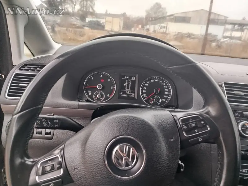 Volkswagen Touran – foto 10