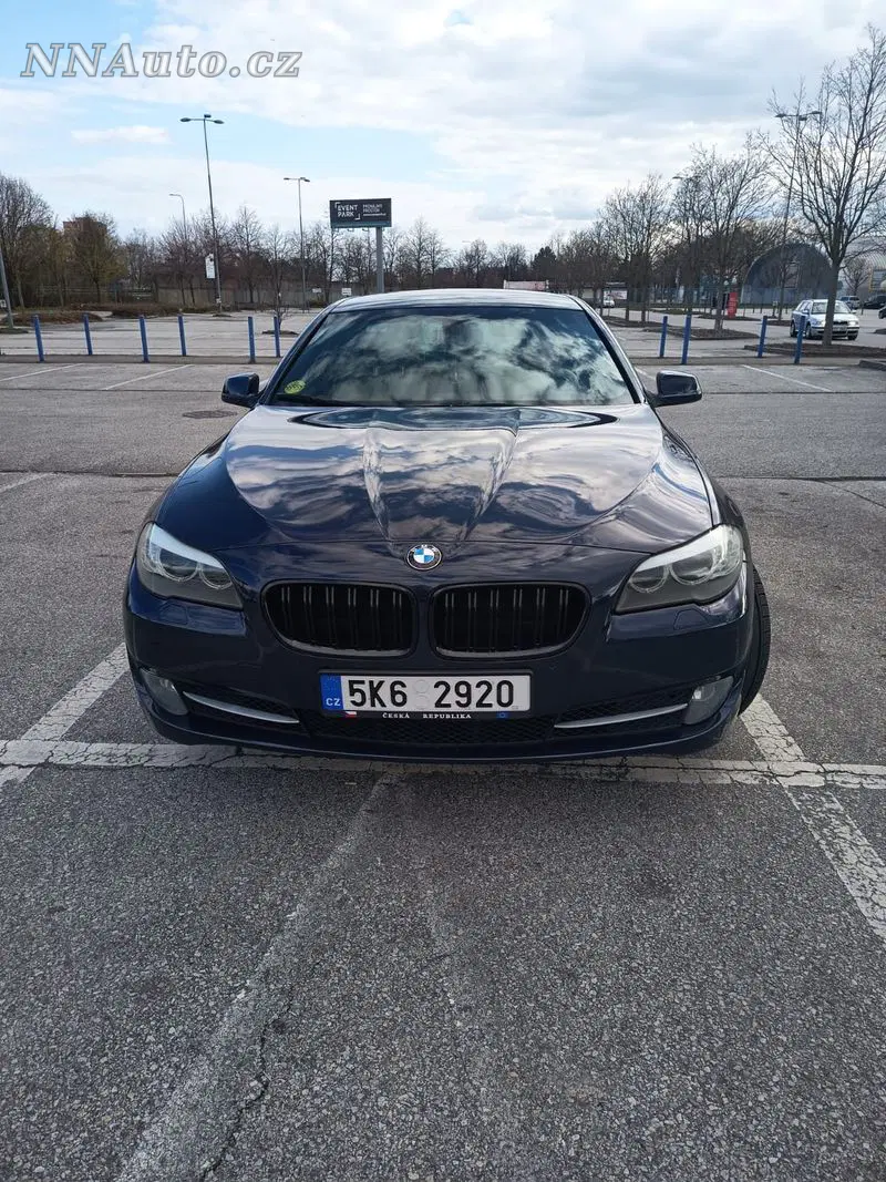 BMW 5 Series 2010 – fotografie vozu