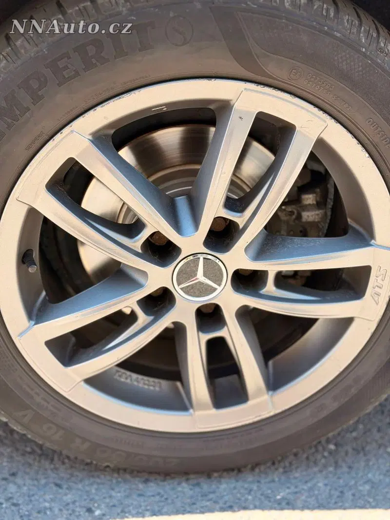 Mercedes-Benz V-Class 2012 – fotografie vozu