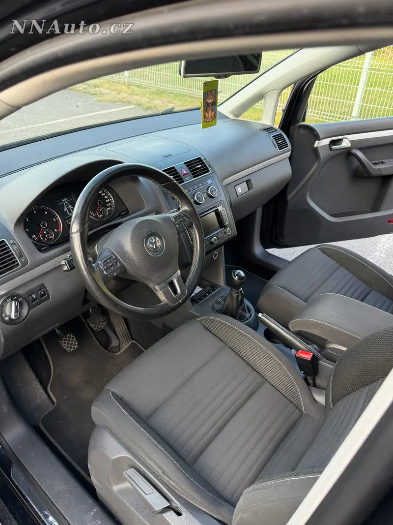 Volkswagen Touran – foto 8