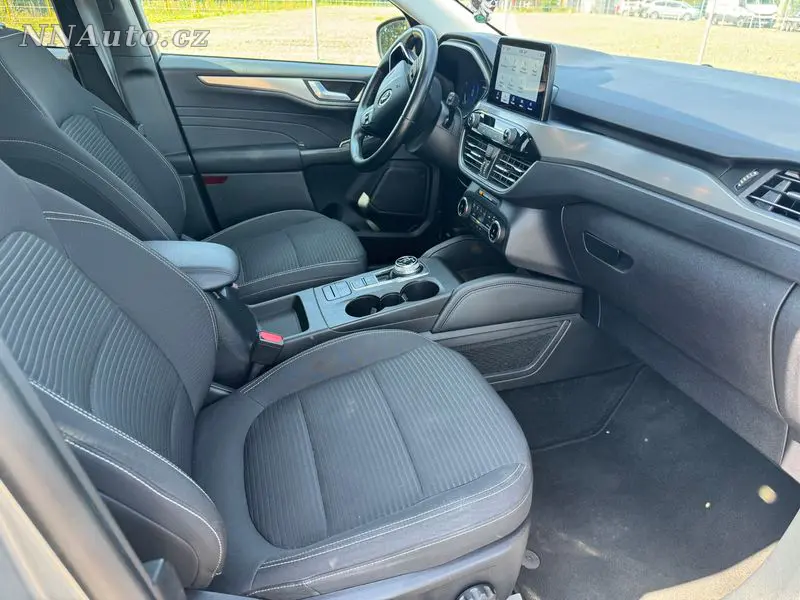 Ford Kuga 2023 – fotografie vozu