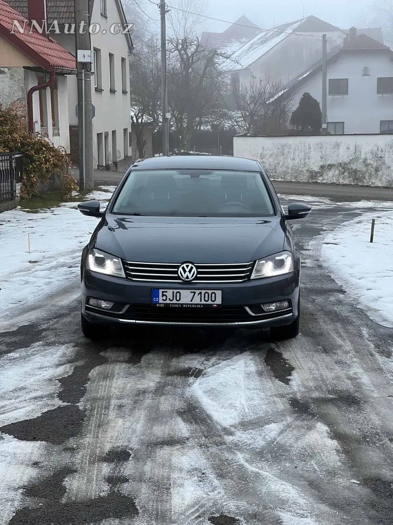 Volkswagen Passat 2011