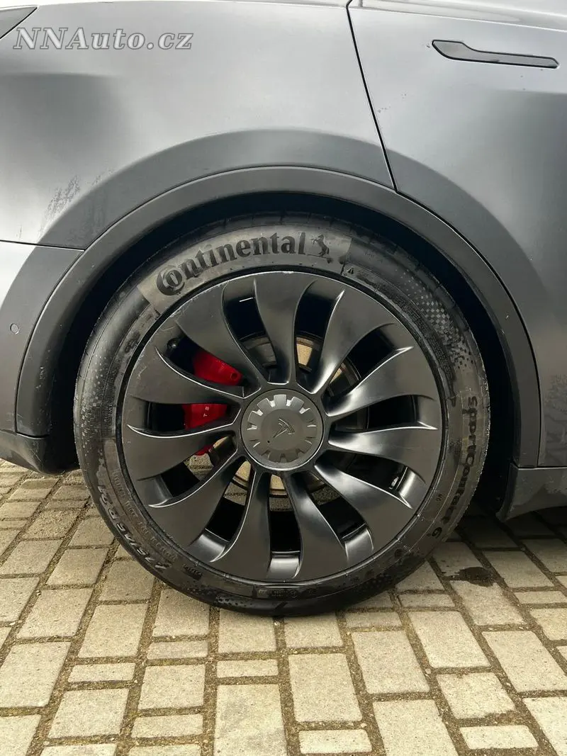 Tesla Model Y 2022 – fotografie vozu