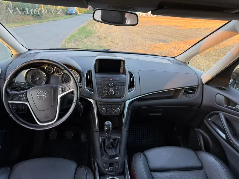 Opel Zafira 2012 – fotografie vozu