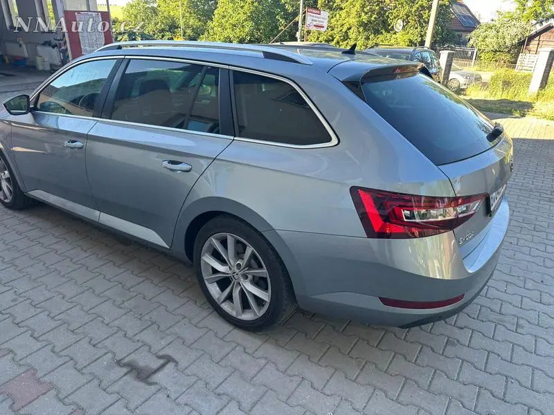 Skoda Superb – foto 8