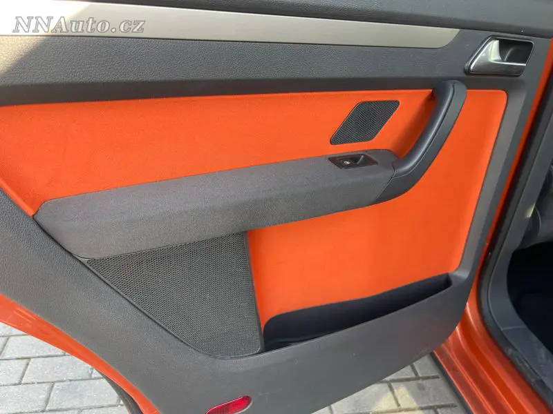 Volkswagen Touran – foto 10