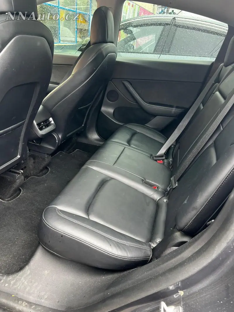 Tesla Model Y 2022 – fotografie vozu