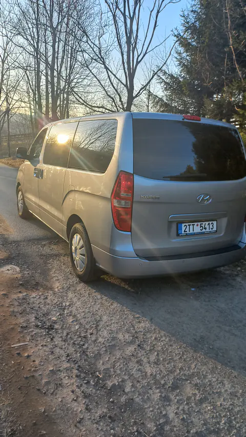 Hyundai H1 2012 p 2.5 125kw 