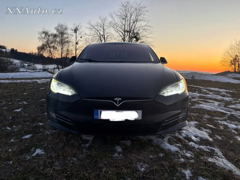 Tesla Model-S – foto 2