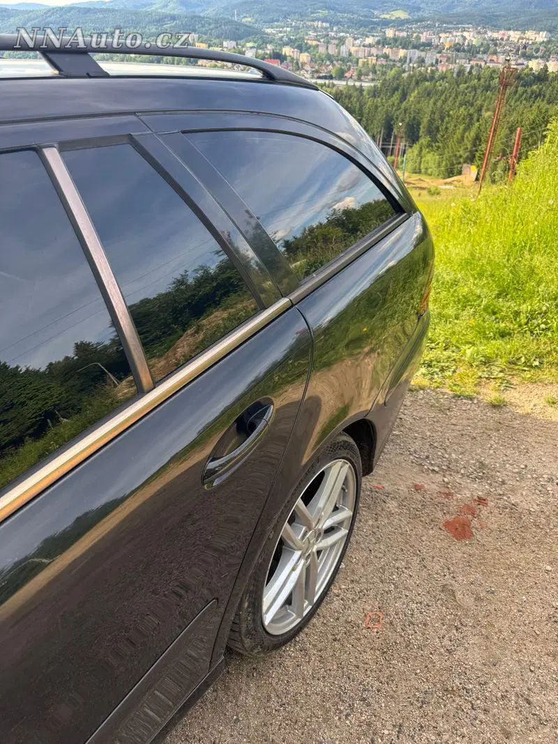 Mercedes-Benz E-Class 2004 – fotografie vozu