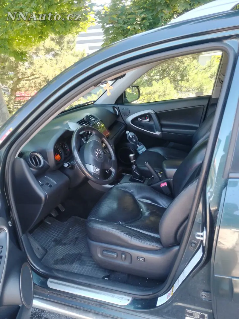 Toyota Rav4 – foto 2