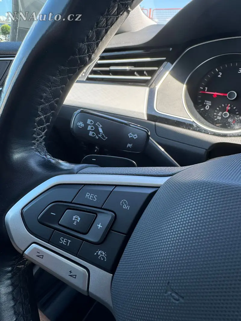 Volkswagen Passat 2020 – fotografie vozu