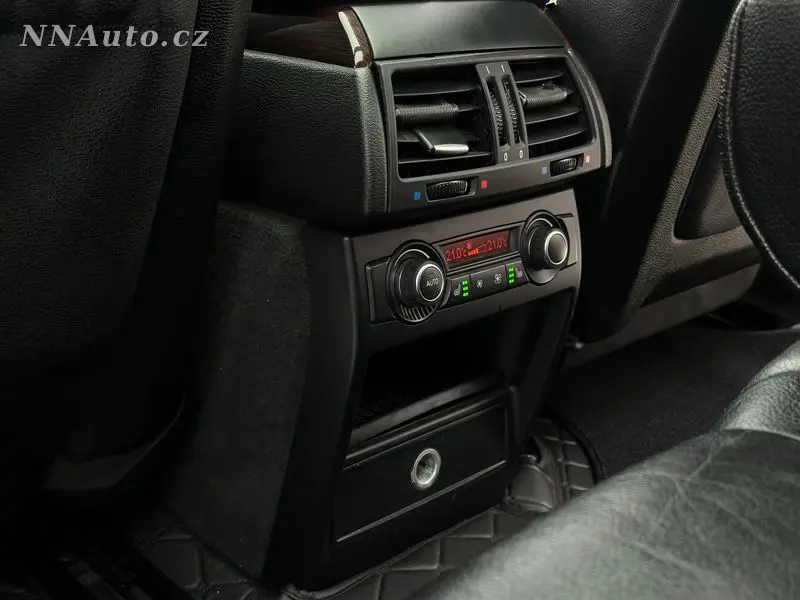BMW X5 – foto 9
