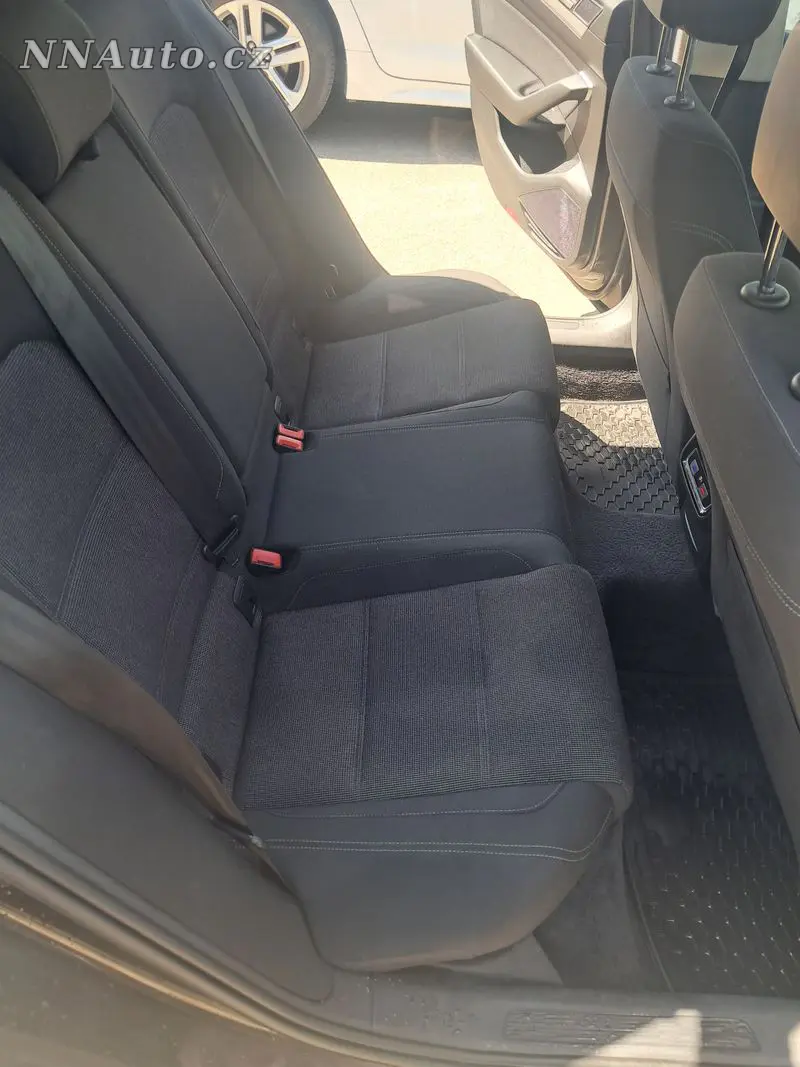 Volkswagen Passat – foto 6