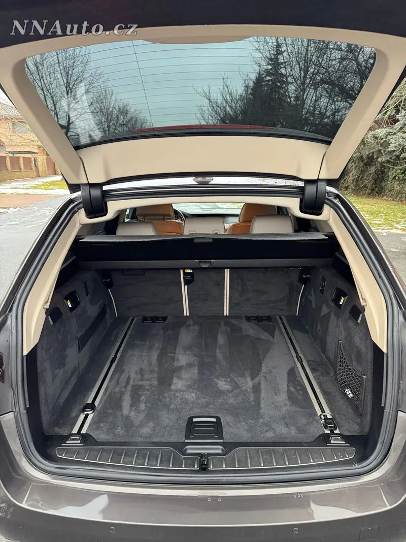 BMW 5-Series-Touring – foto 9