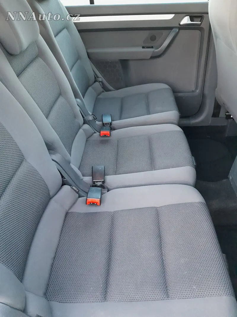 Volkswagen Touran – foto 7