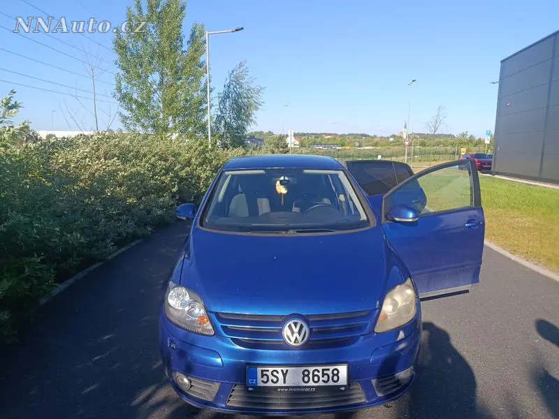 Volkswagen Golf 2005 – fotografie vozu