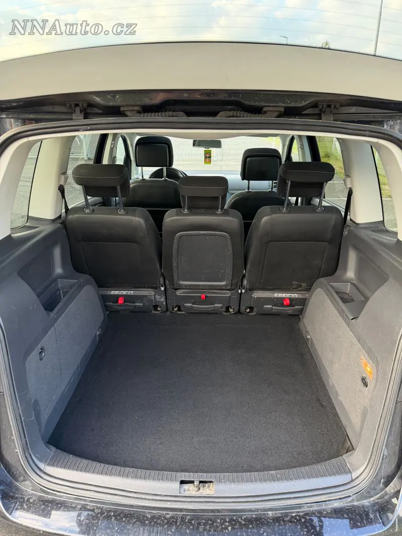 Volkswagen Touran – foto 6