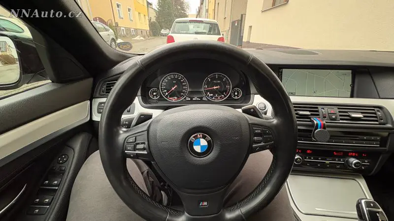 BMW 5-Series – foto 9