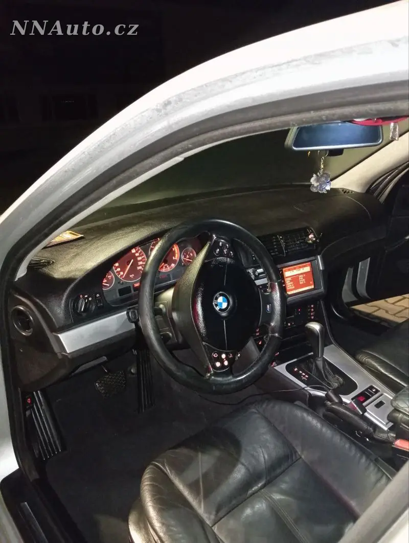 BMW 5-Series – foto 8
