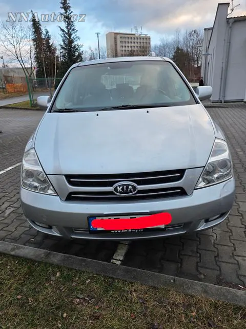 KIA CARNIVAL 2.9 CRDI 7 MÍST, nebourané