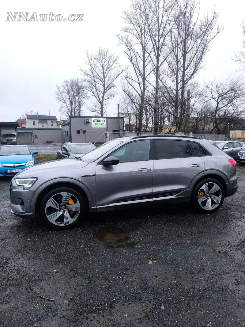 Audi E-Tron – foto 2