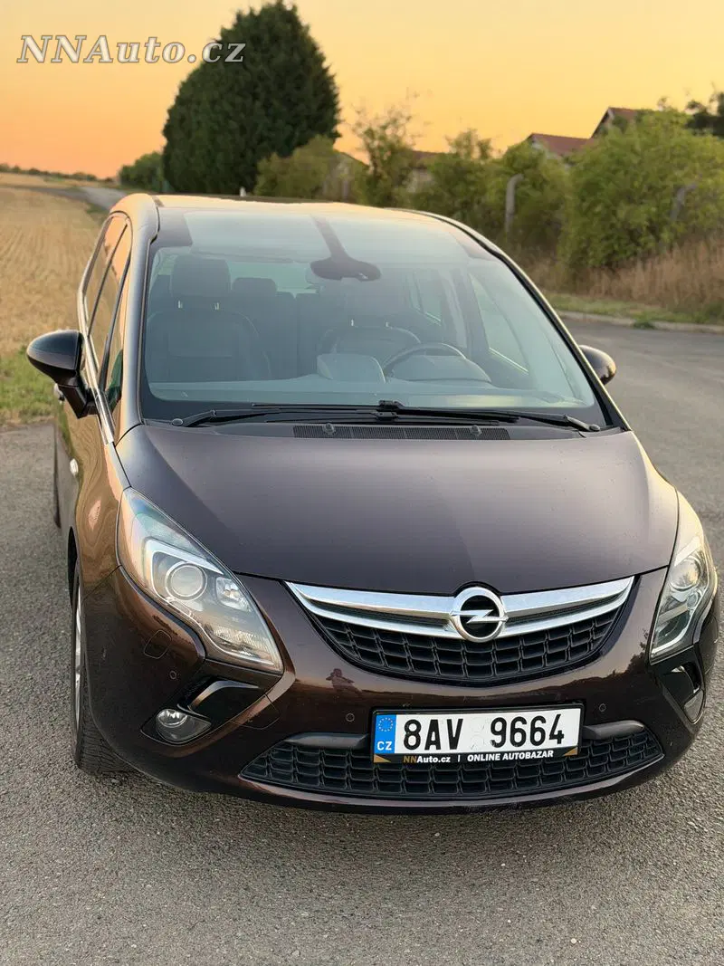 Opel Zafira 2012 – fotografie vozu