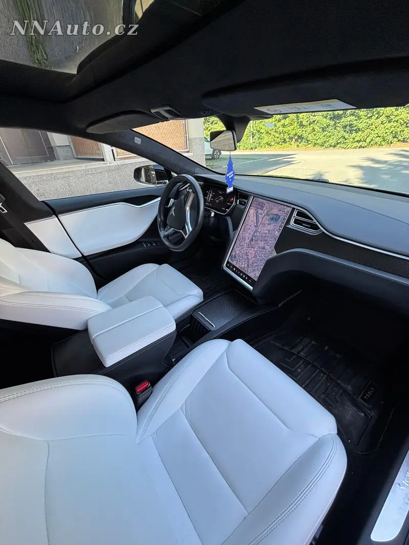 Tesla Model-S – foto 9