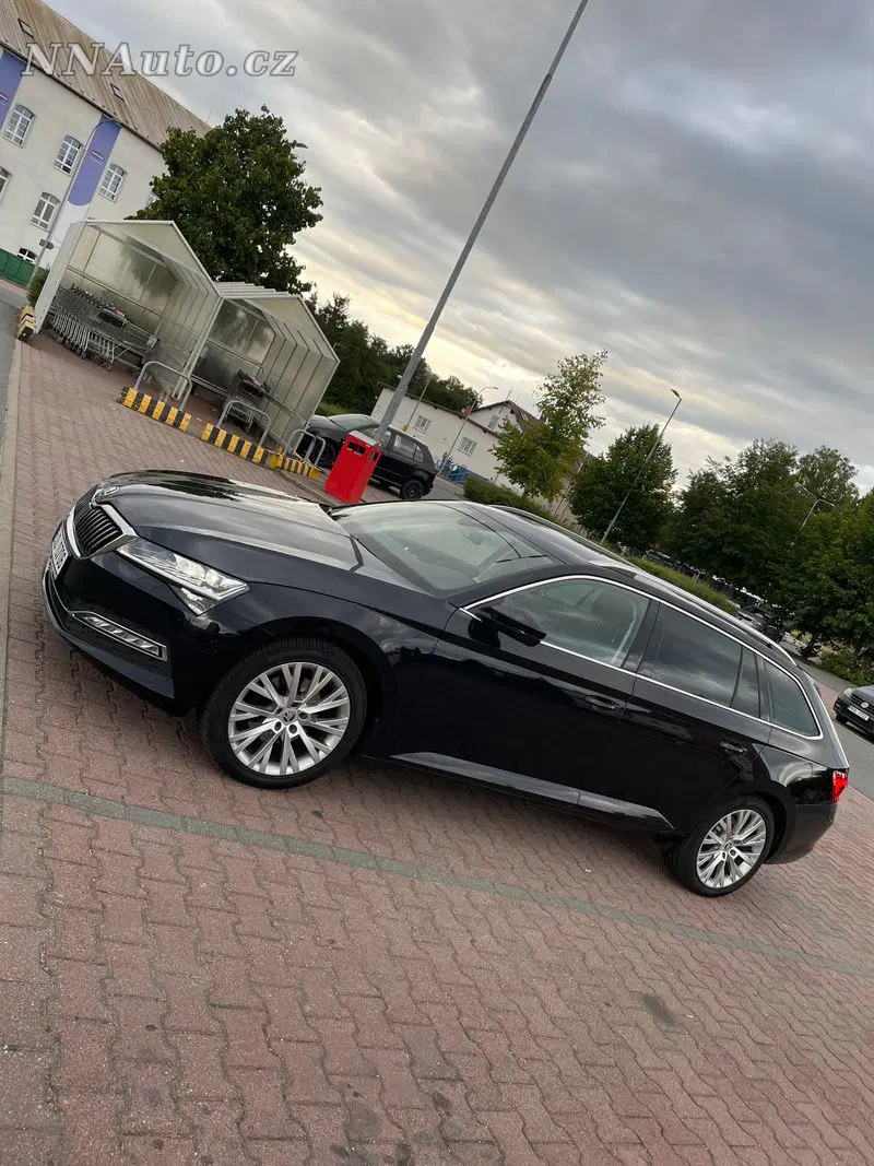 Škoda Superb 2022
