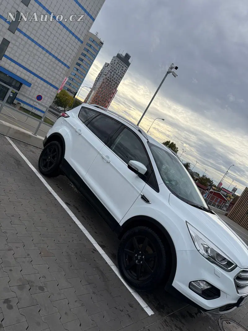 Ford Kuga 2018 – fotografie vozu