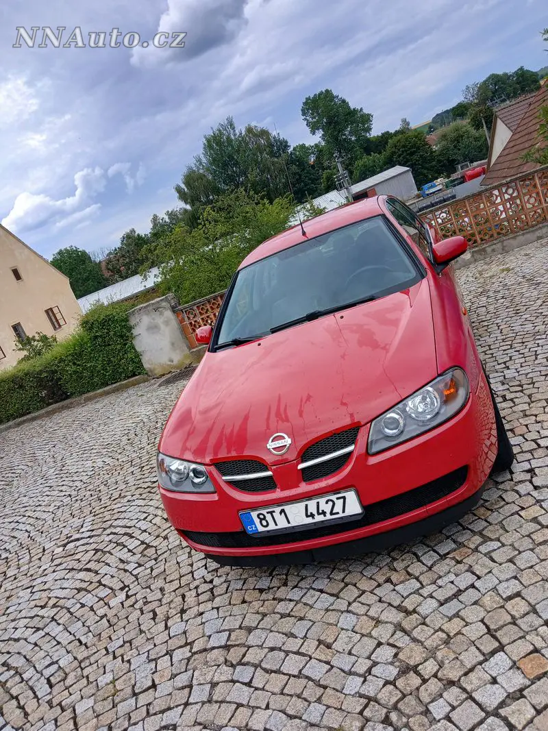 Nissan Altima 2005 – fotografie vozu