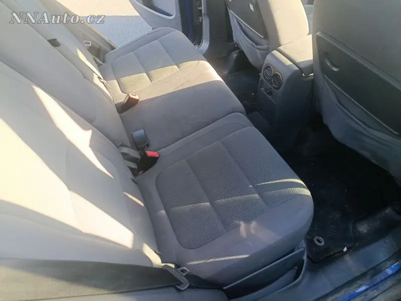 Volkswagen Golf 2005 – fotografie vozu