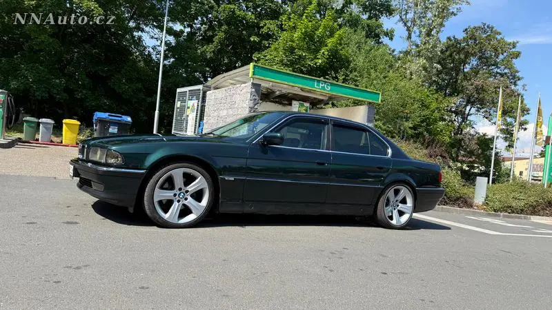 BMW 7-Series – foto 9