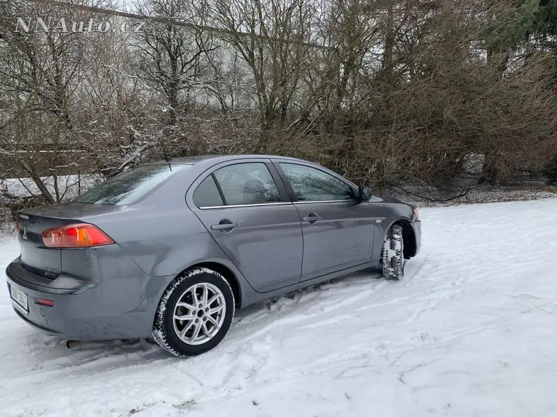Mitsubishi Lancer – foto 4