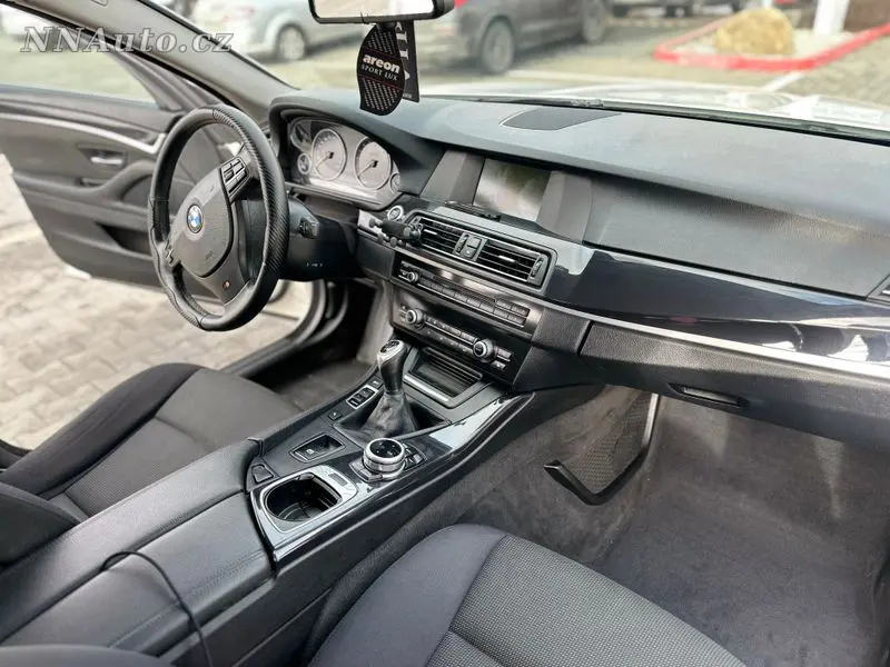 BMW 5-Series – foto 10