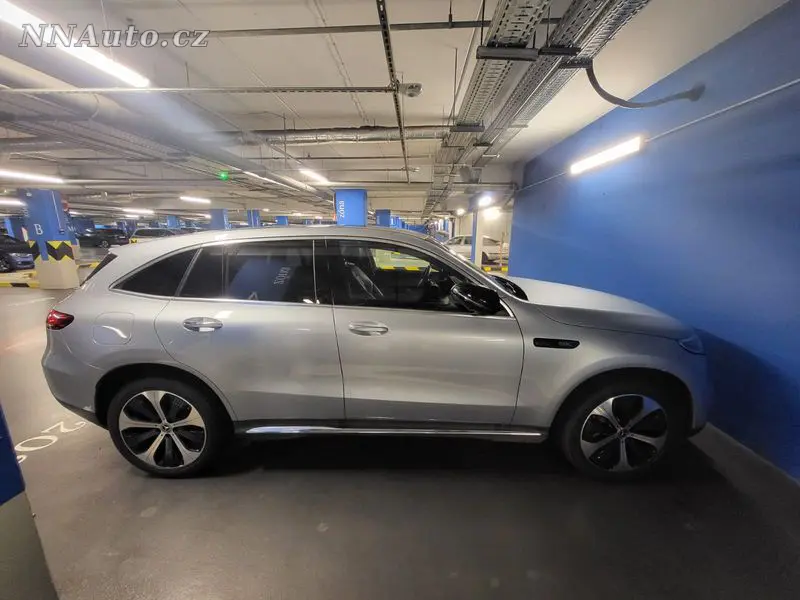 Mercedes-benz Eqc – foto 3
