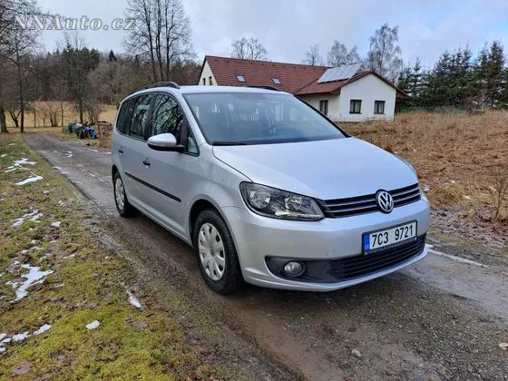 Volkswagen Touran 2015 na prodej – hlavní fotografie