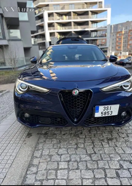 Alfa Romeo Stelvio 2017 na prodej – hlavní fotografie