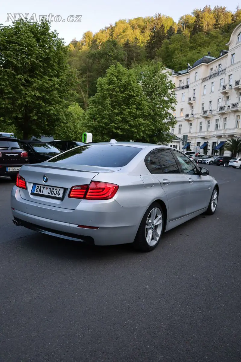 BMW 5-Series-Touring – foto 8
