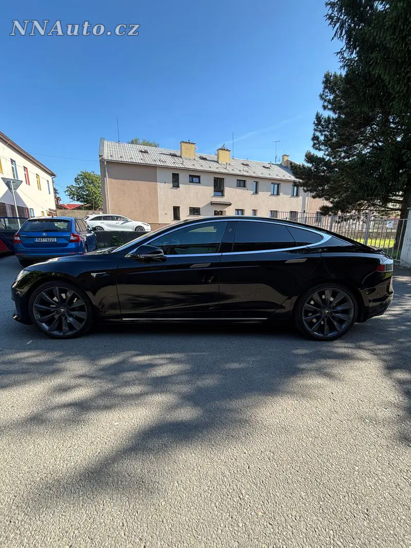 Tesla Model-S – foto 7