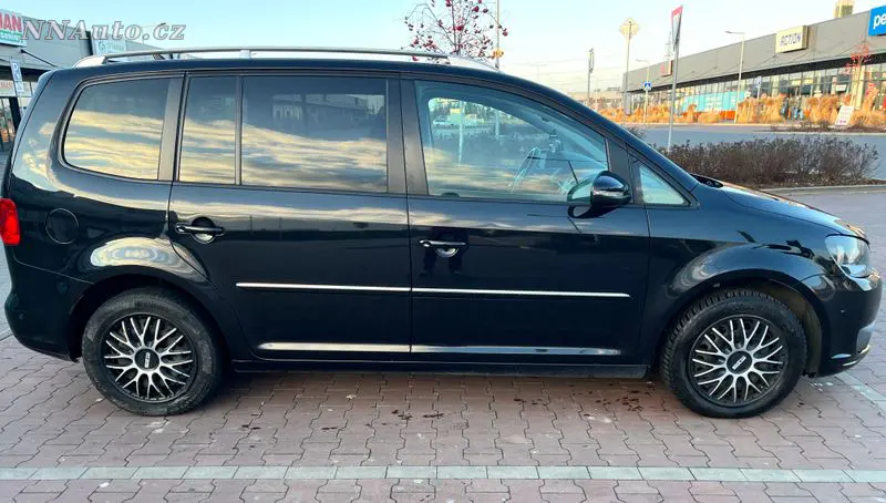 Volkswagen Touran – foto 5