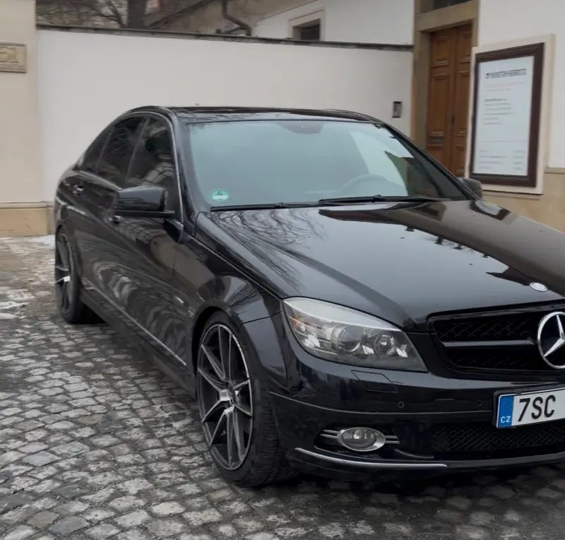 Mercedes-benz C-class 2009