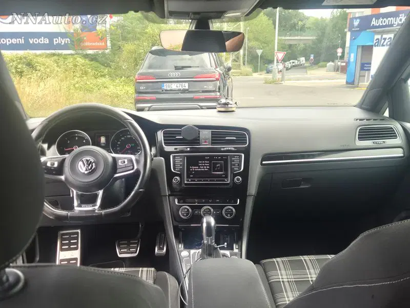Volkswagen Golf 2016 – fotografie vozu