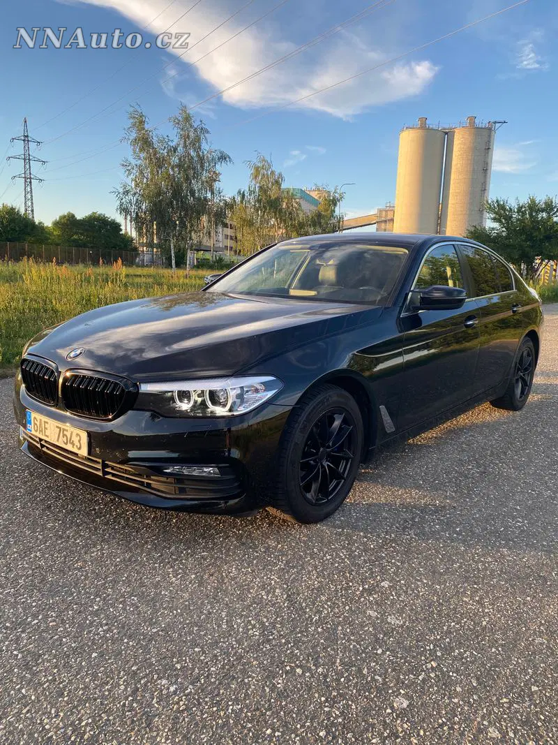 BMW 5 Series 2017 – fotografie vozu