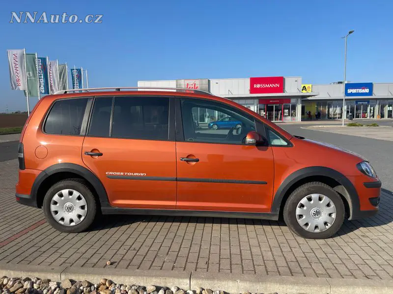Volkswagen Touran – foto 4