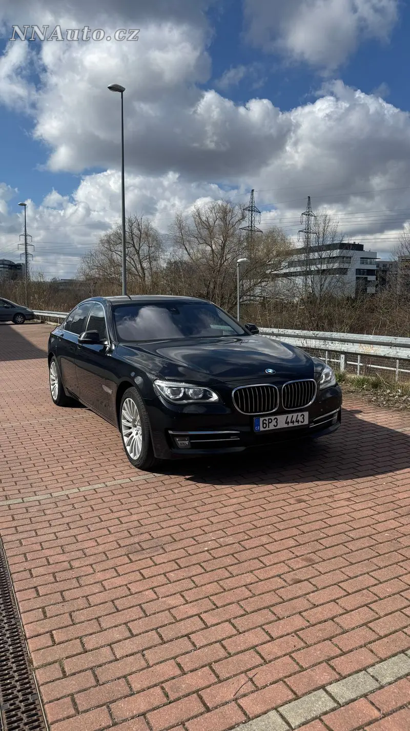 BMW 7 Series 2013 – fotografie vozu