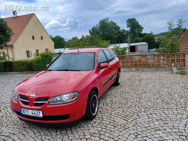Nissan Altima 2005 – fotografie vozu
