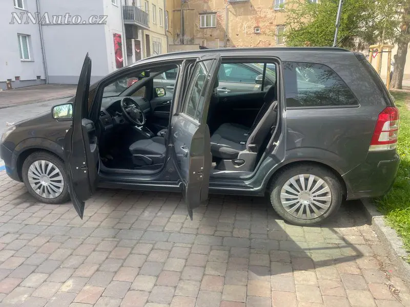 Opel Zafira – foto 2